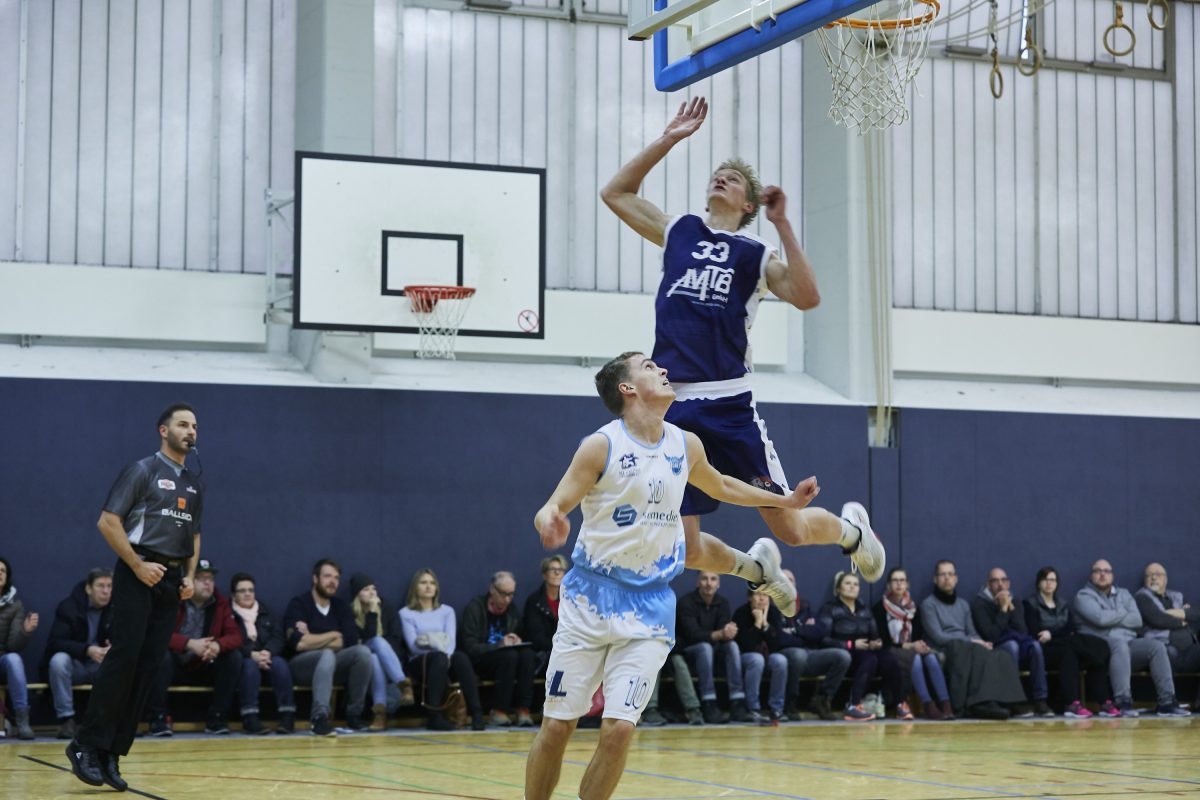 S.O. Medien Baskets gehen gegen Spitzenreiter Langenhagen nach dem Pausentee baden