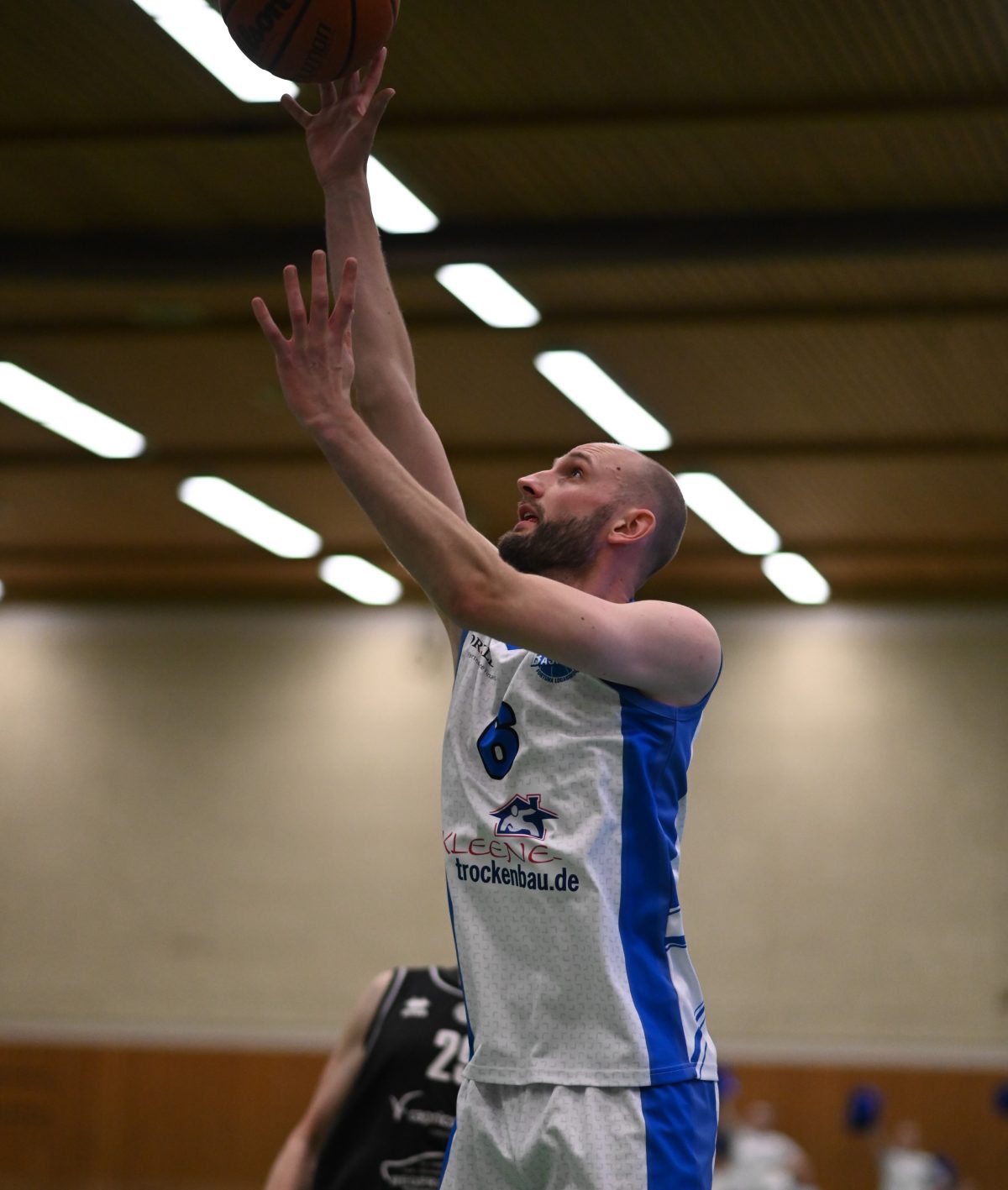 84:80 – Kleene Trockenbau Baskets Logabirum drehen verloren geglaubtes Spiel in packendem Schlussviertel