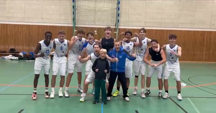 Zweite Herren gewinnt Landesliga-Auftakt in eigener Halle